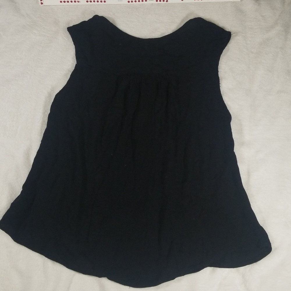 True Craft Black sleeveless summer top (large)